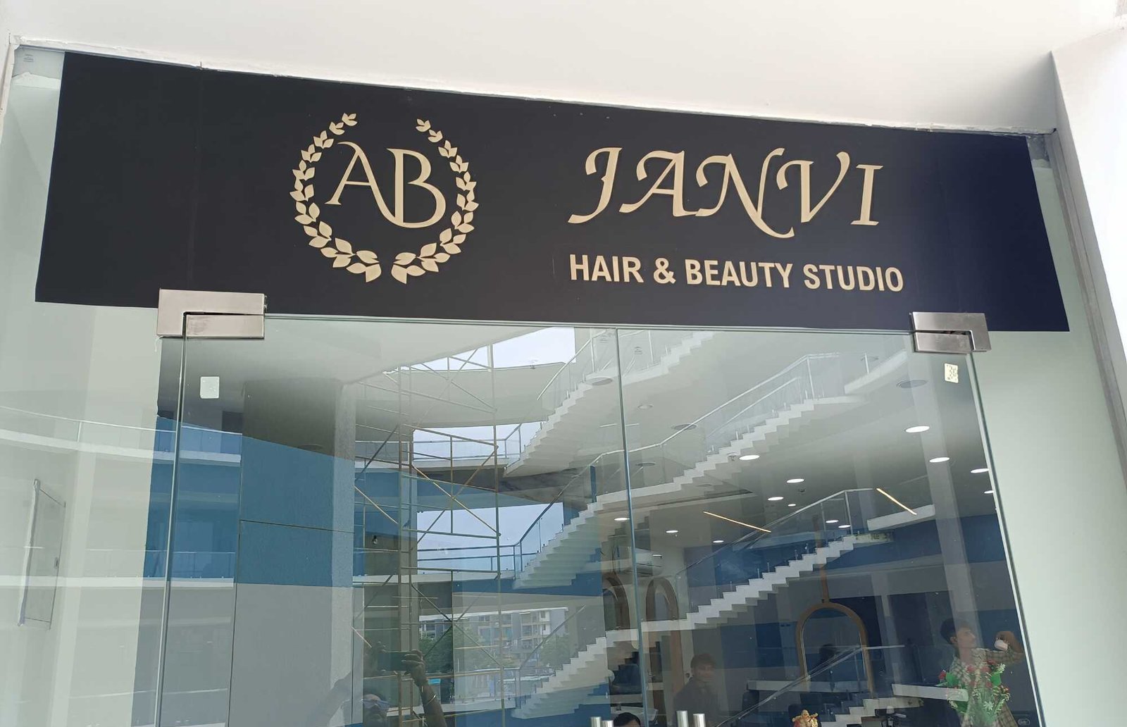 Janvi Hair and Beauty Studio