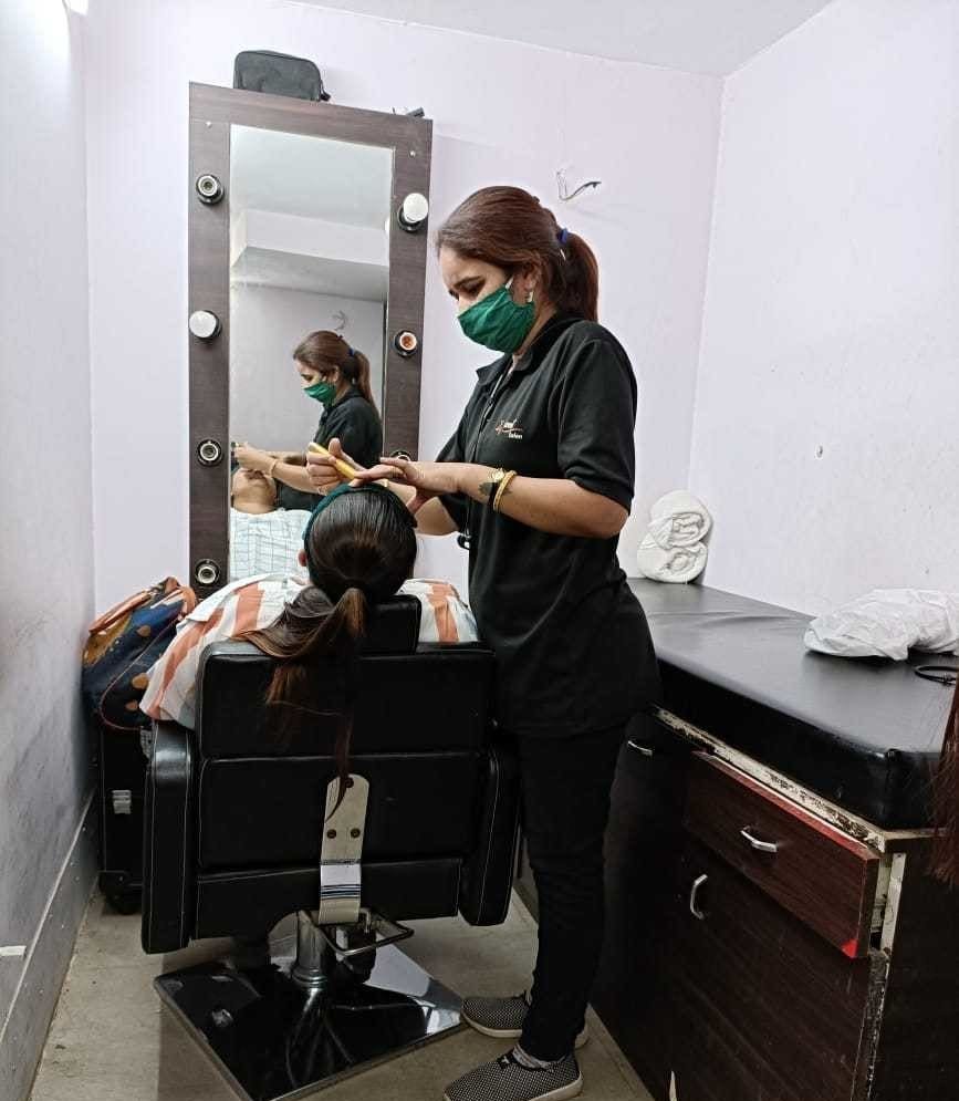 Ami Salon Men's Headquarters