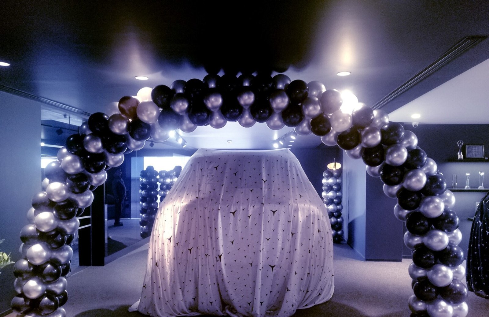 S R Decoration
