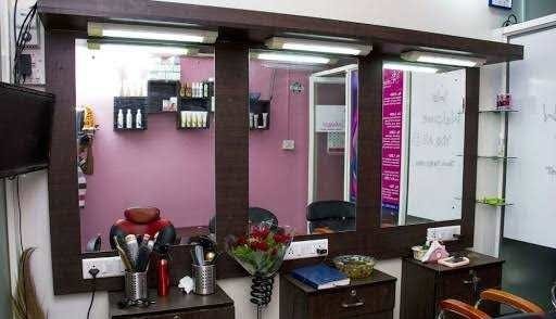 Arti Beauty Parlour And Academy
