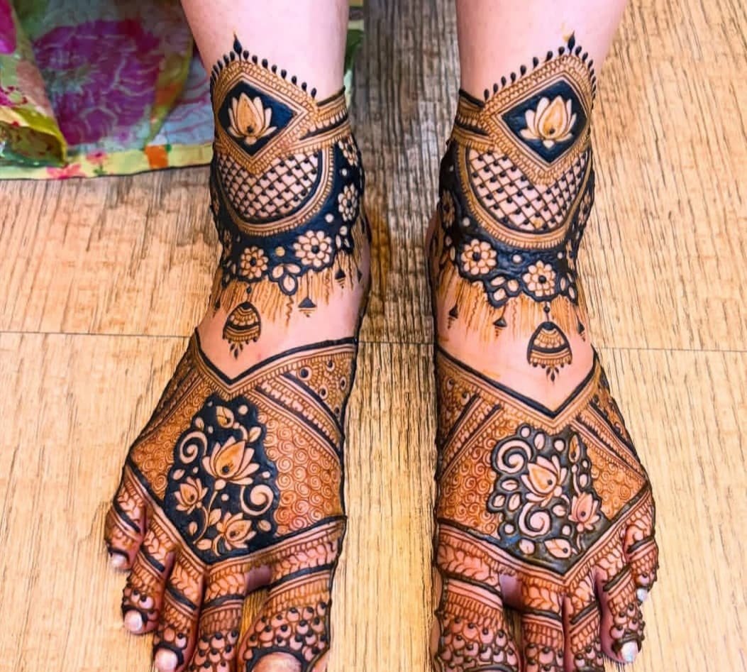 Krishna Mehandi Artist