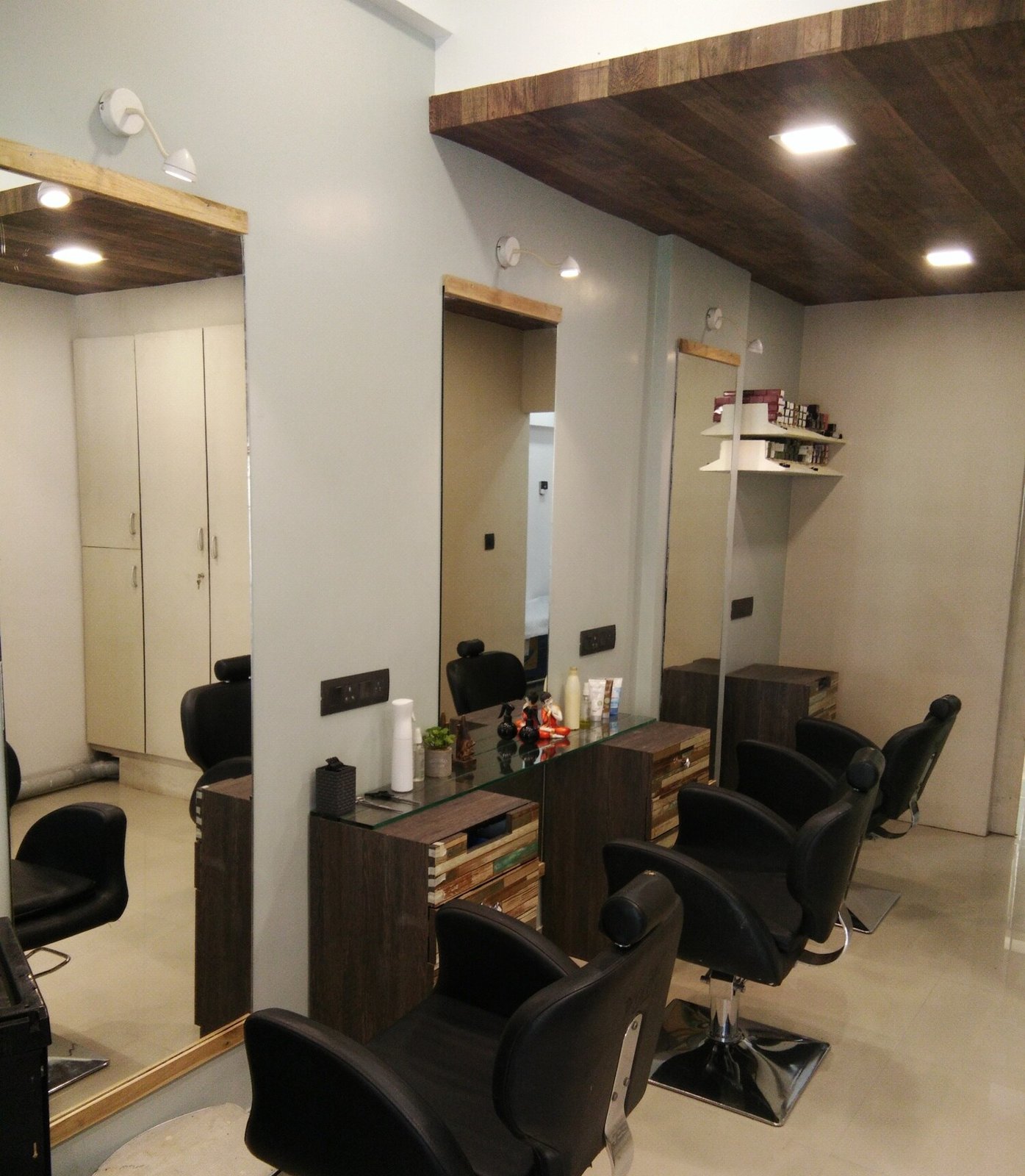 Amazing Cuts& Beauty ( Frenchise )