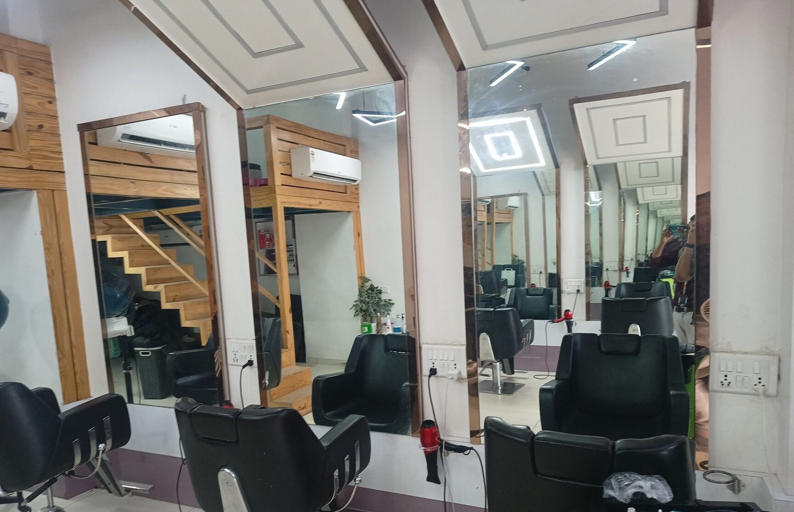 Gozel Unisex Salon