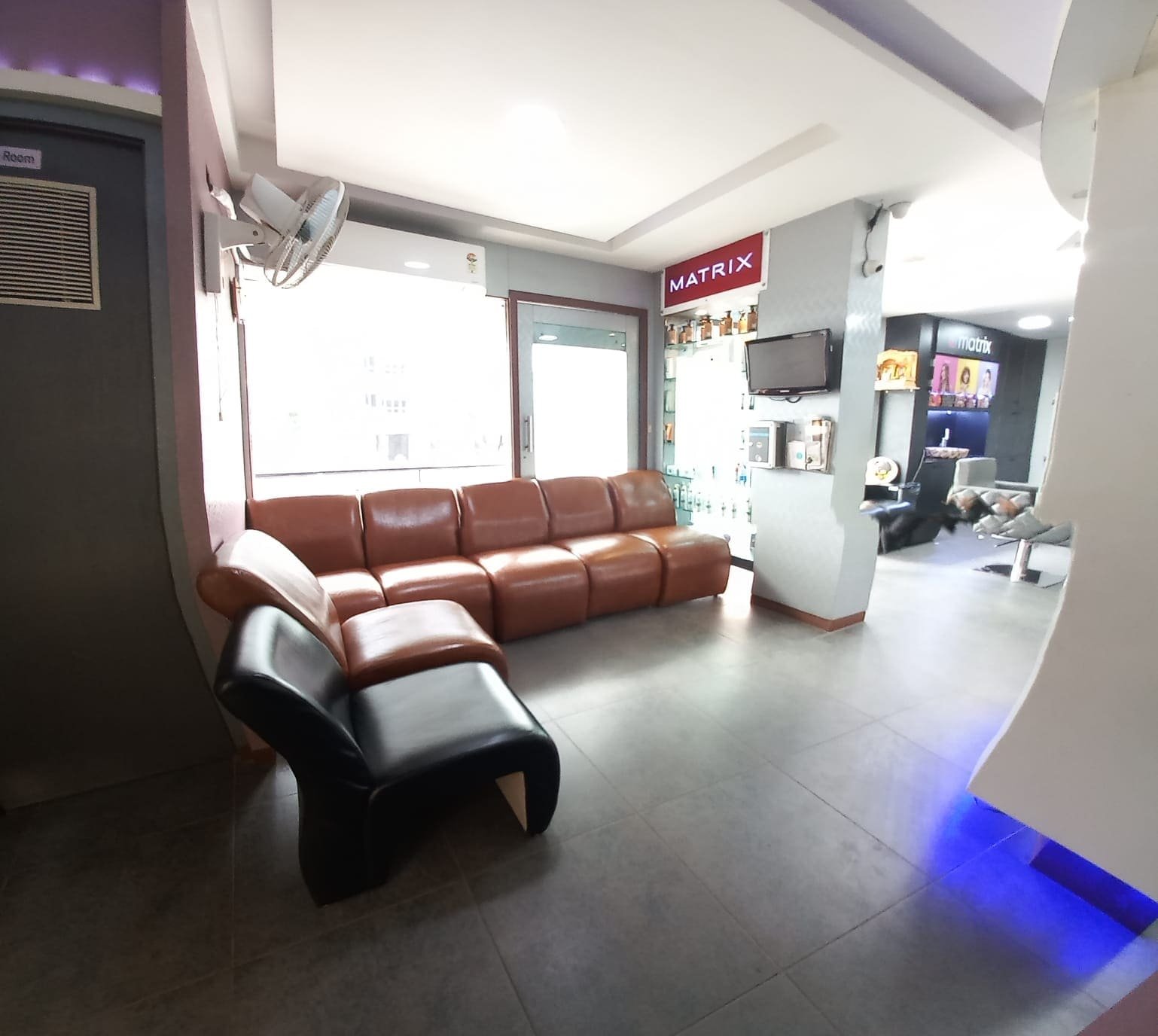 Pro Effex Salon