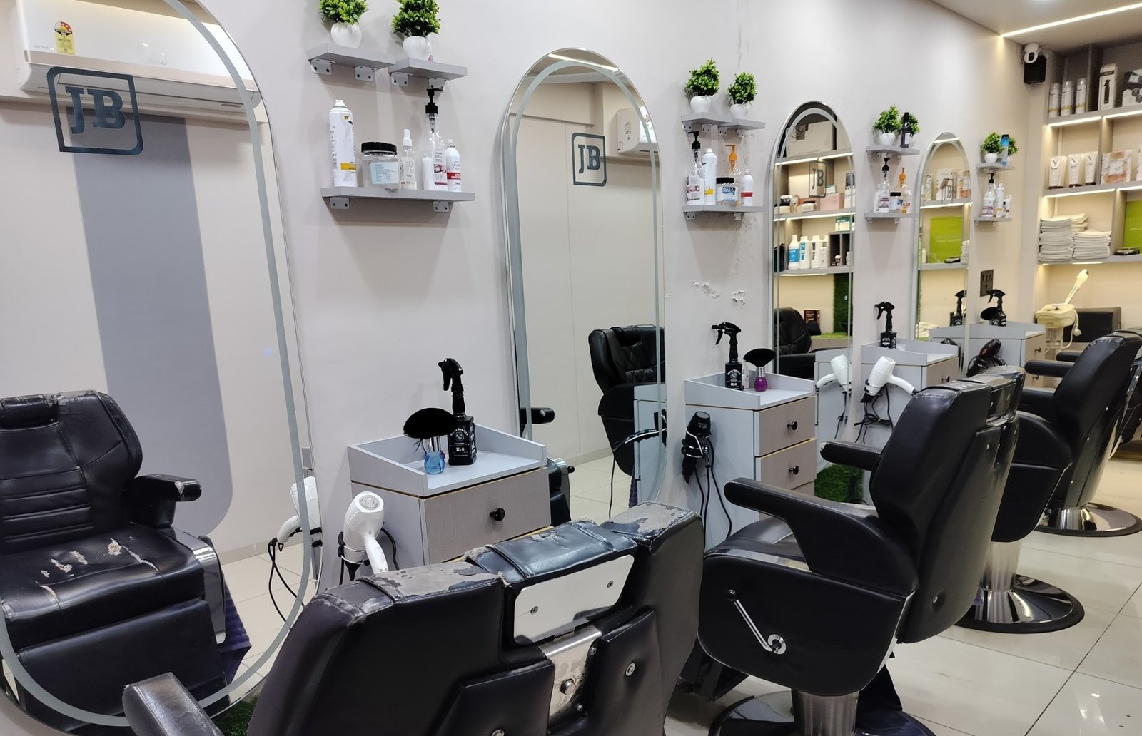 JB Family Salon