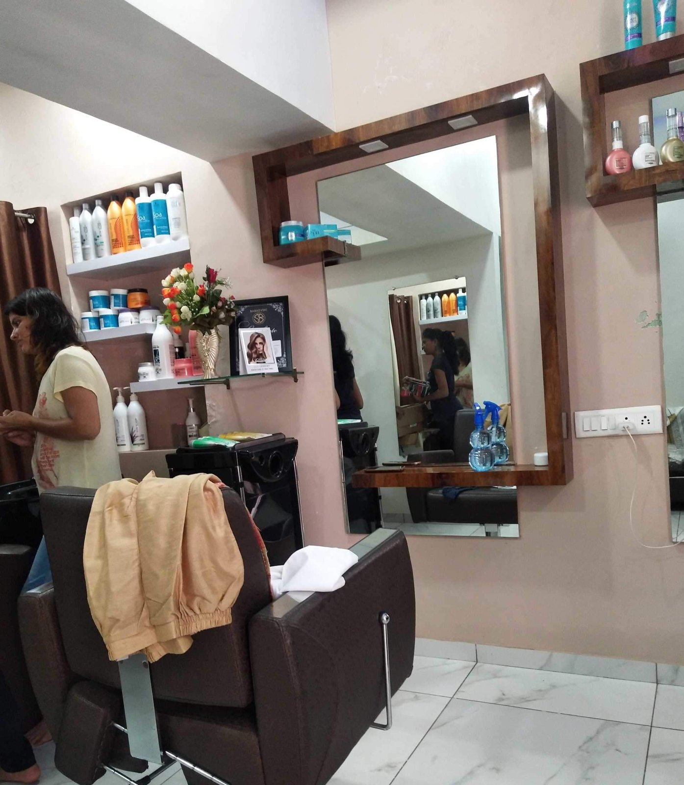 Amrittara-family Salon