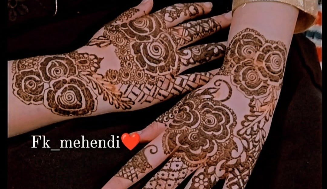 Aamena Mehendi Artist Vadodara