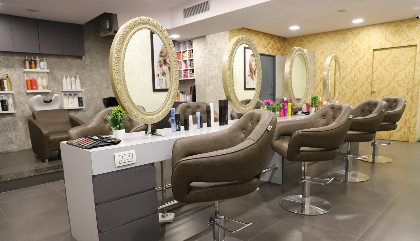 Zenesty Salon