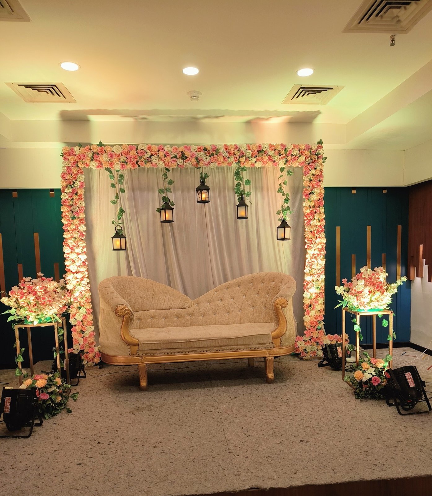 Saathak Decorators