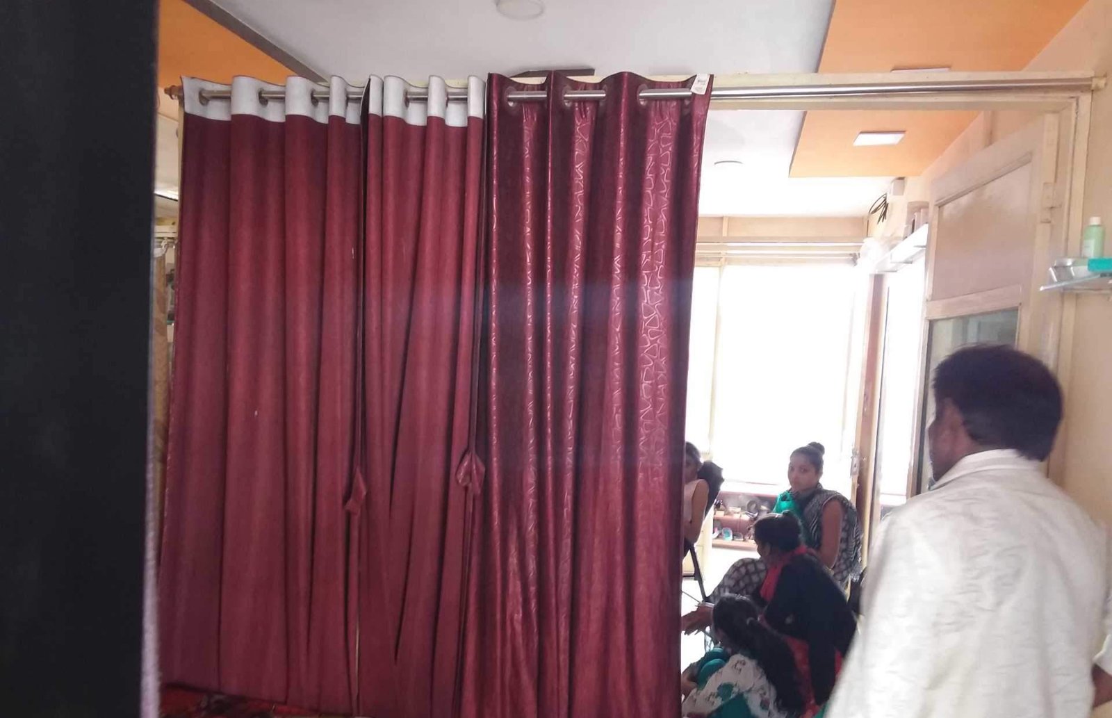 Krishna Beauty Parlour