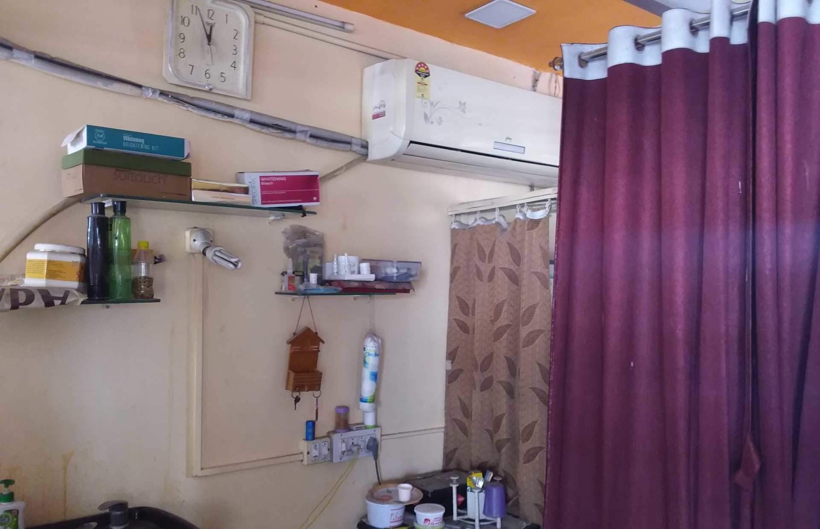 Krishna Beauty Parlour