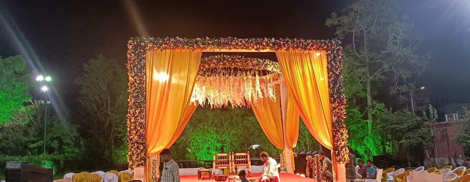 Tulsi Decorators