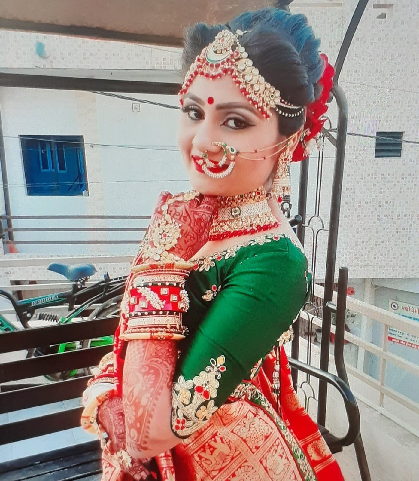 Devi Beauty Salon