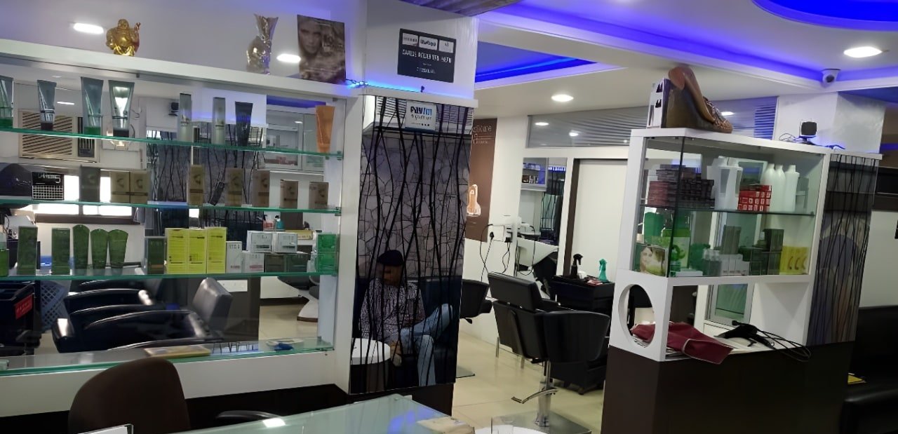 The Enox Salon