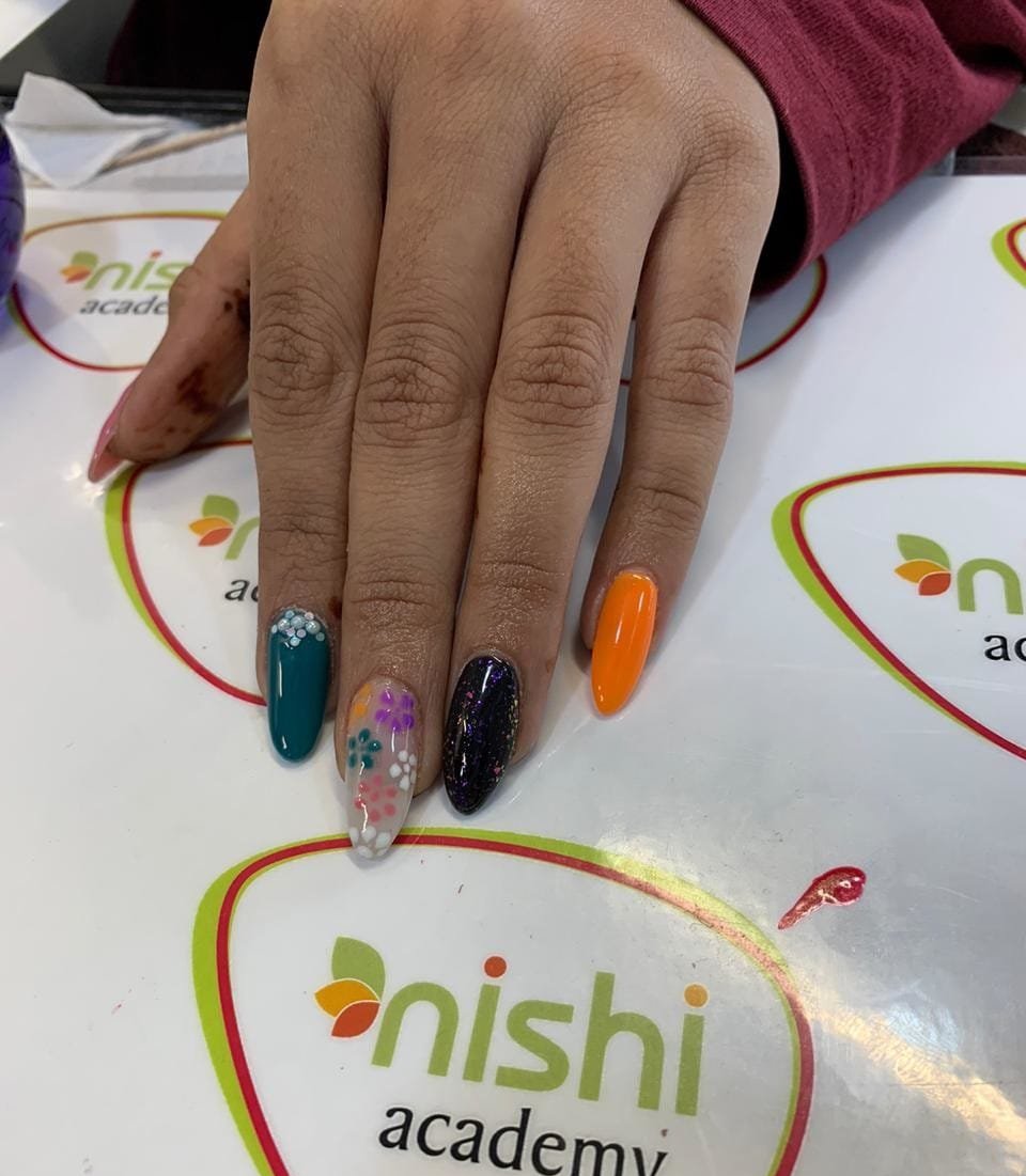 Nishi Academy