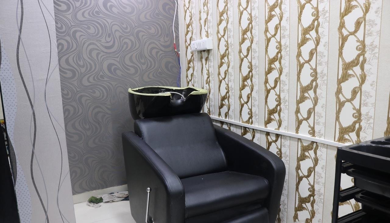 Lavish Hair & Beauty Salon