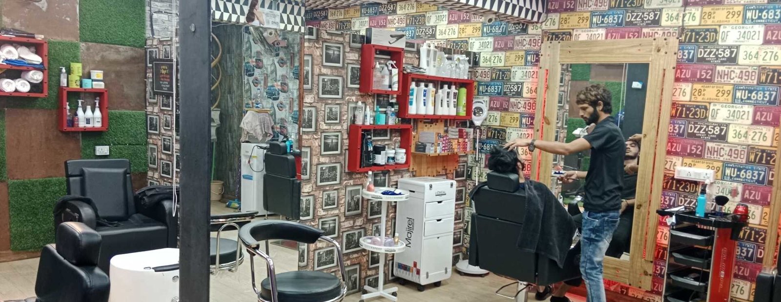 Firangi Unisex Salon
