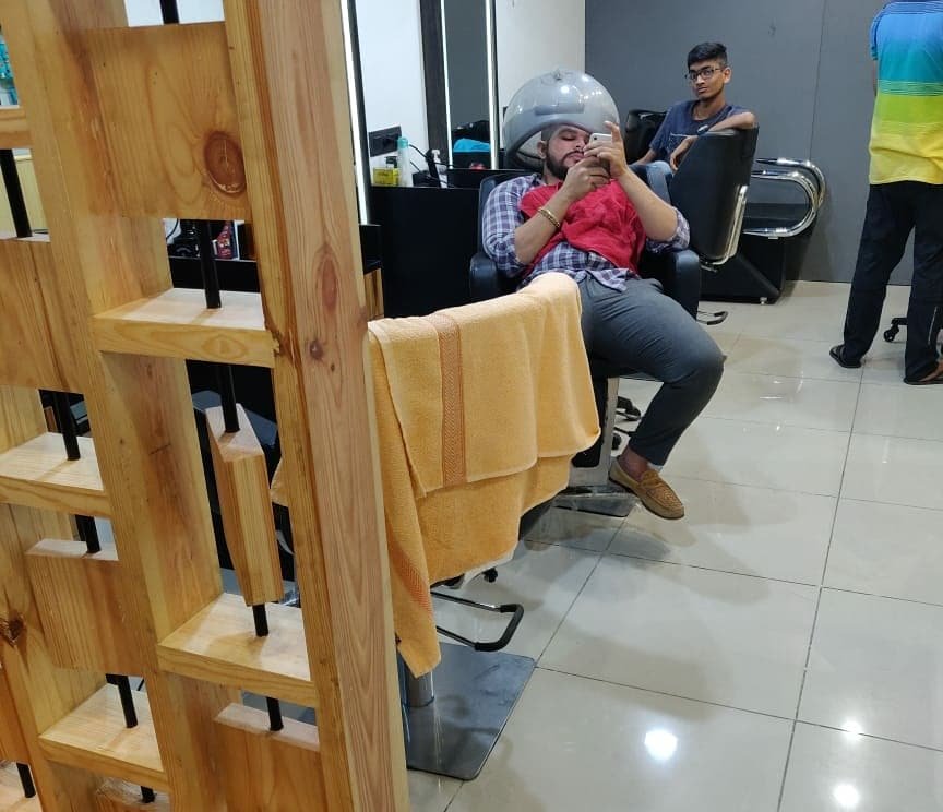 Jig's Unisex Hair Salon