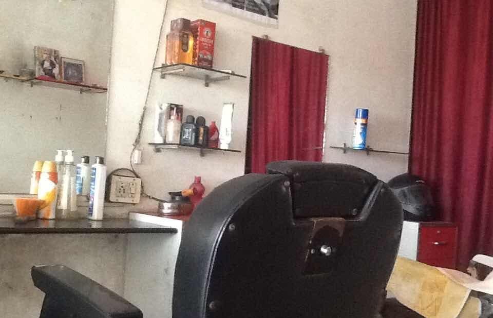 Vetrival Unisex Hairsaloon & Tattoo Parlour