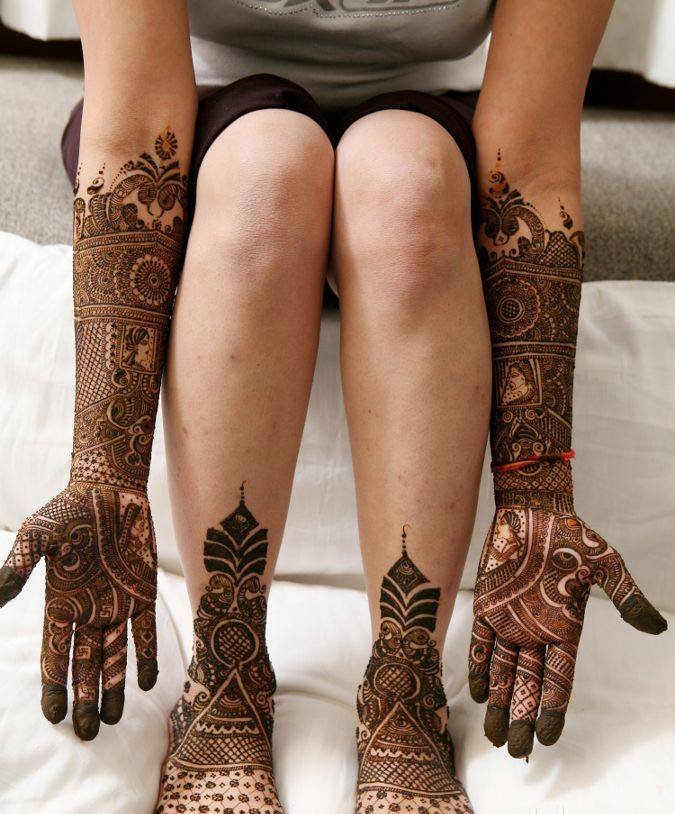 Mehendi Artists Perfect Point