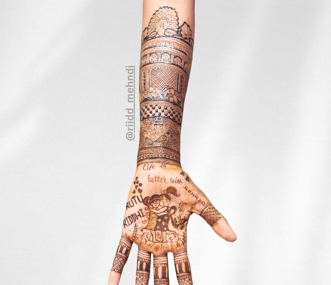 Riddhi Mehndi