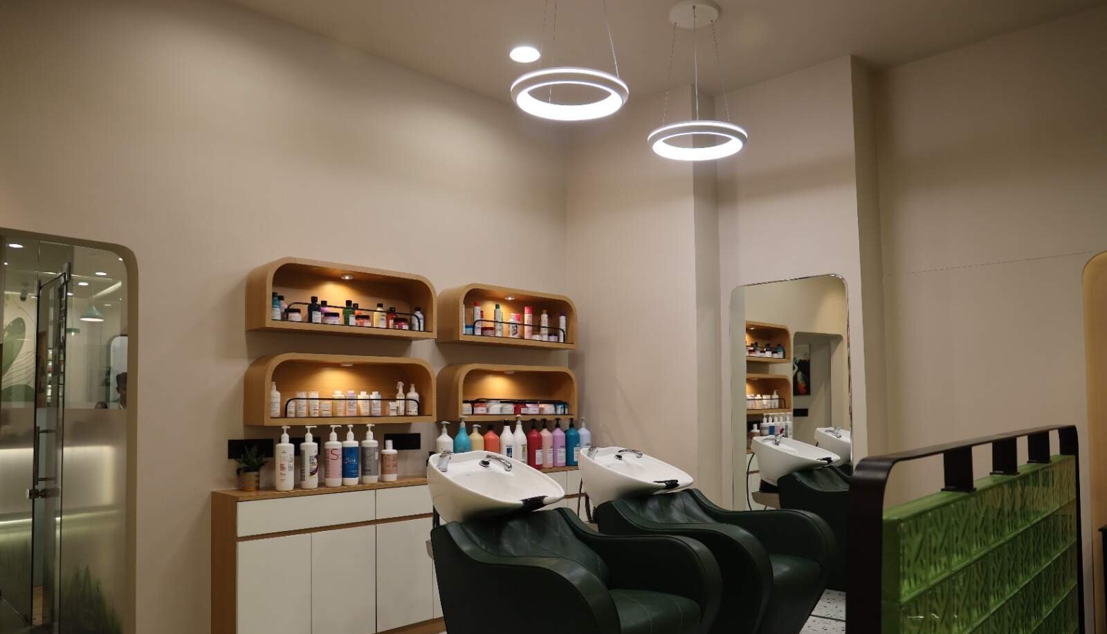 Pistachio Salon & Academy