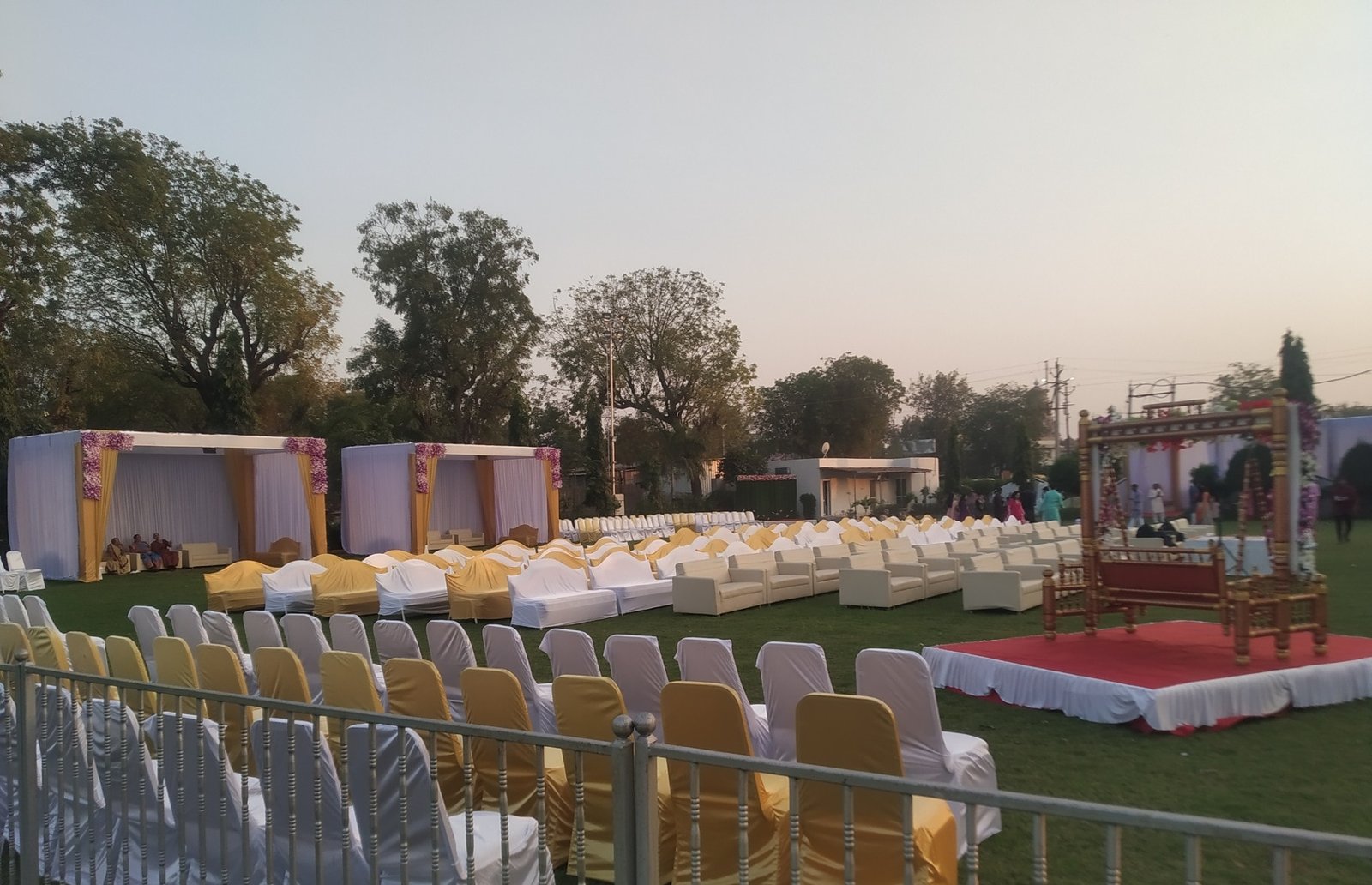 Radhe Farm And Party Plot