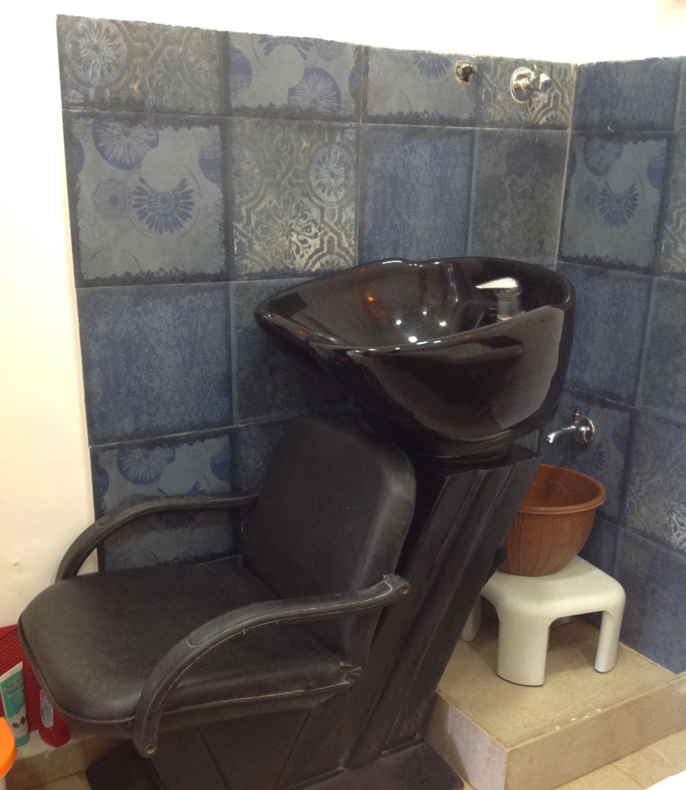 Vimal Beauty Parlour
