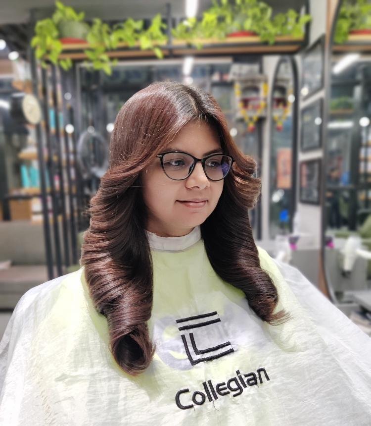 Collegian Salon