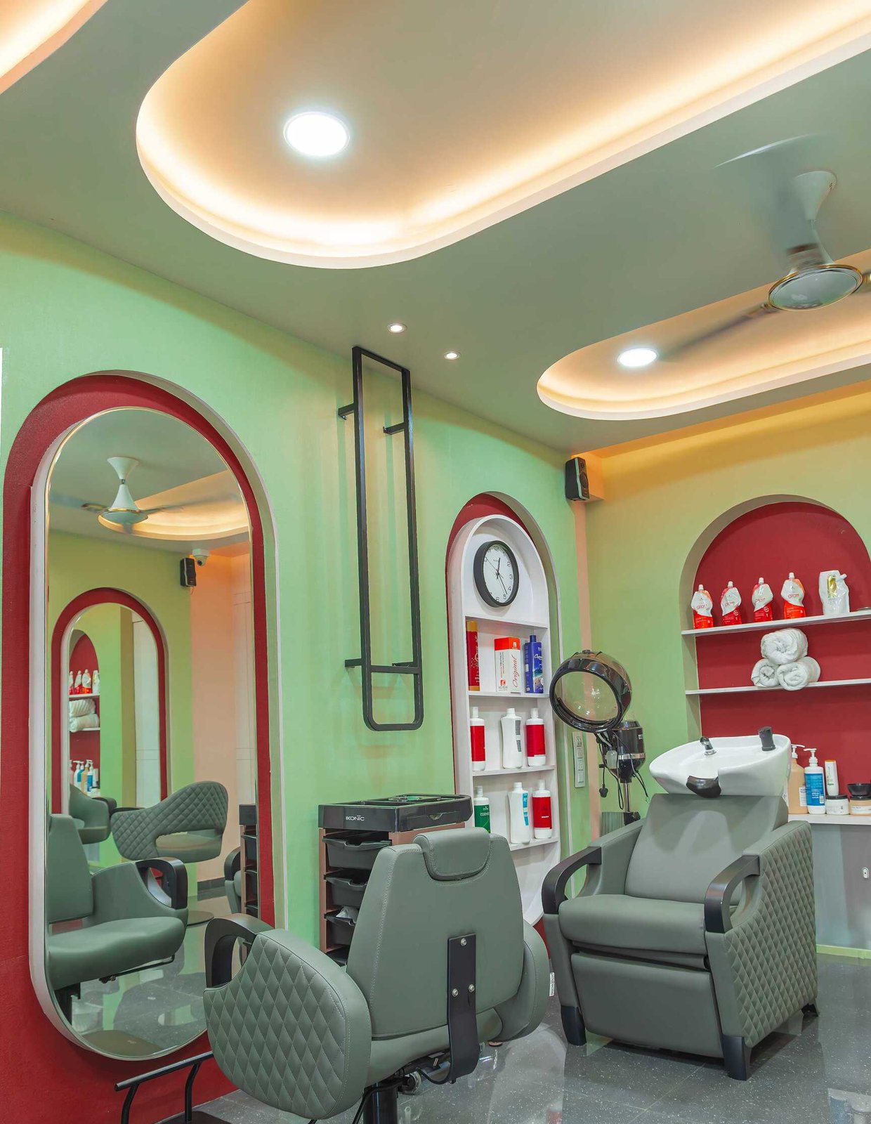 Creative Ladies Salon & Academy