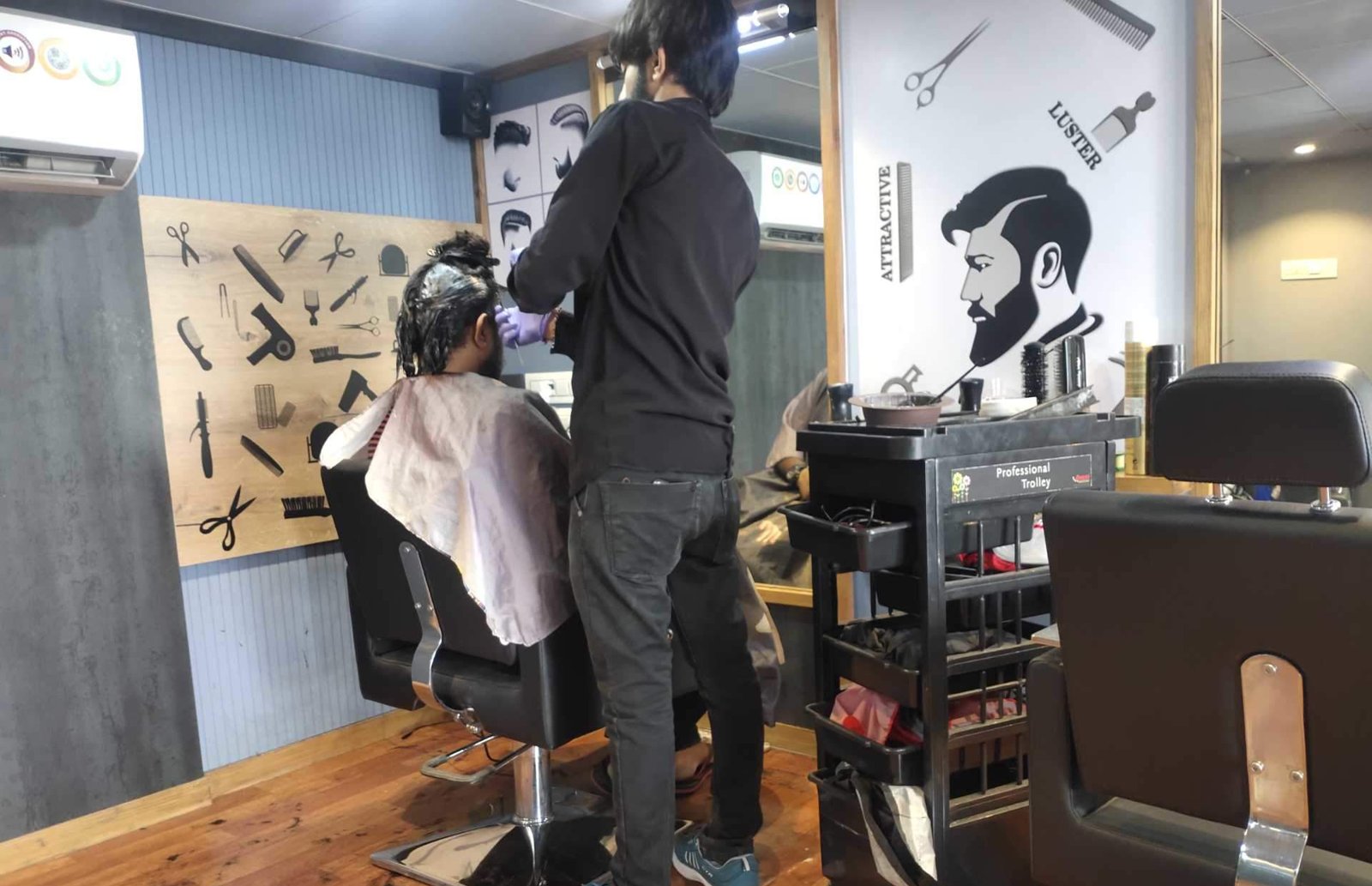 Empire The Unisex Salon