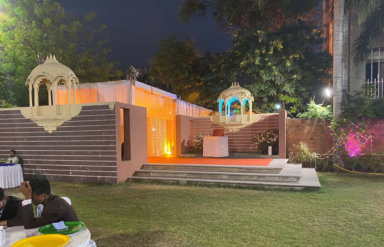 Saransh Party Plot