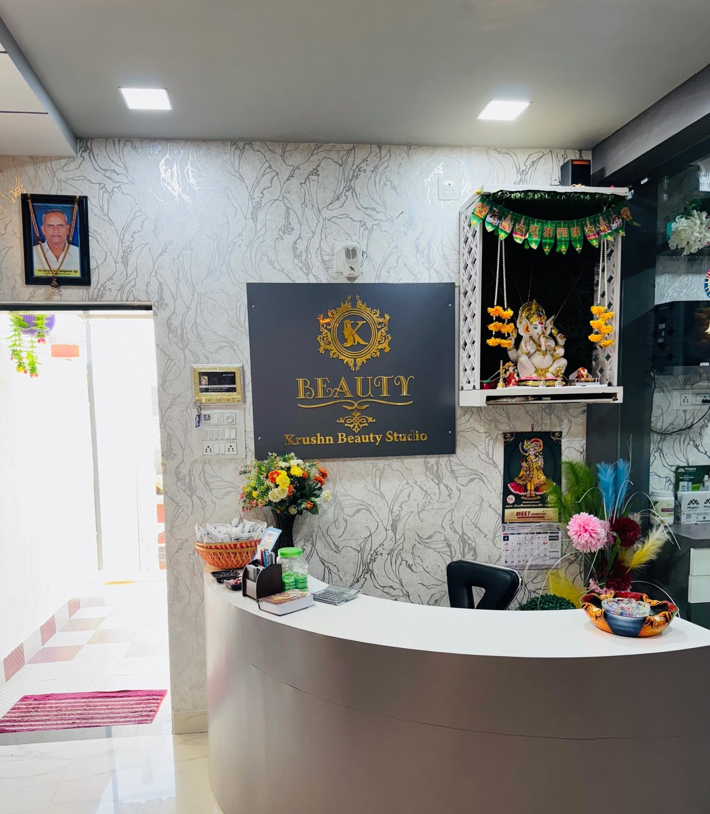 Krushn Beauty Studio
