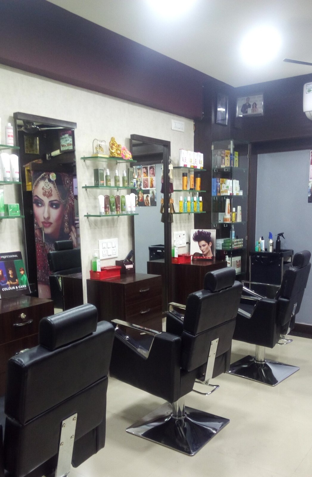 Flora Hair & Beauty Salon