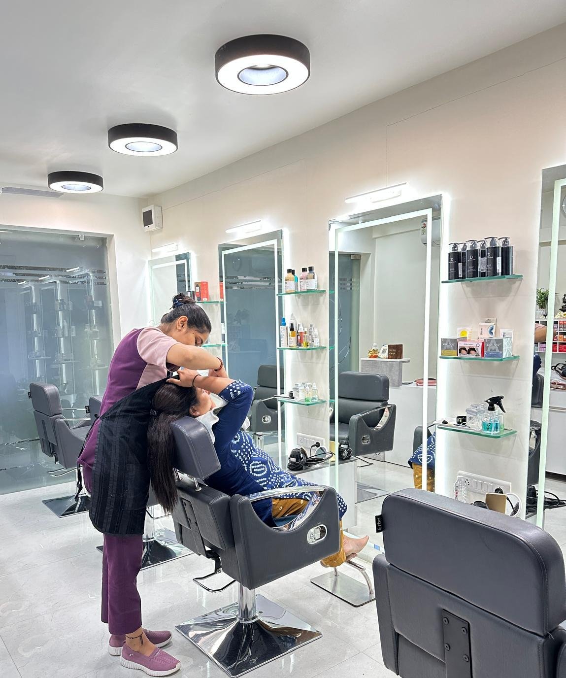 Beauty Life Parlour And Classes