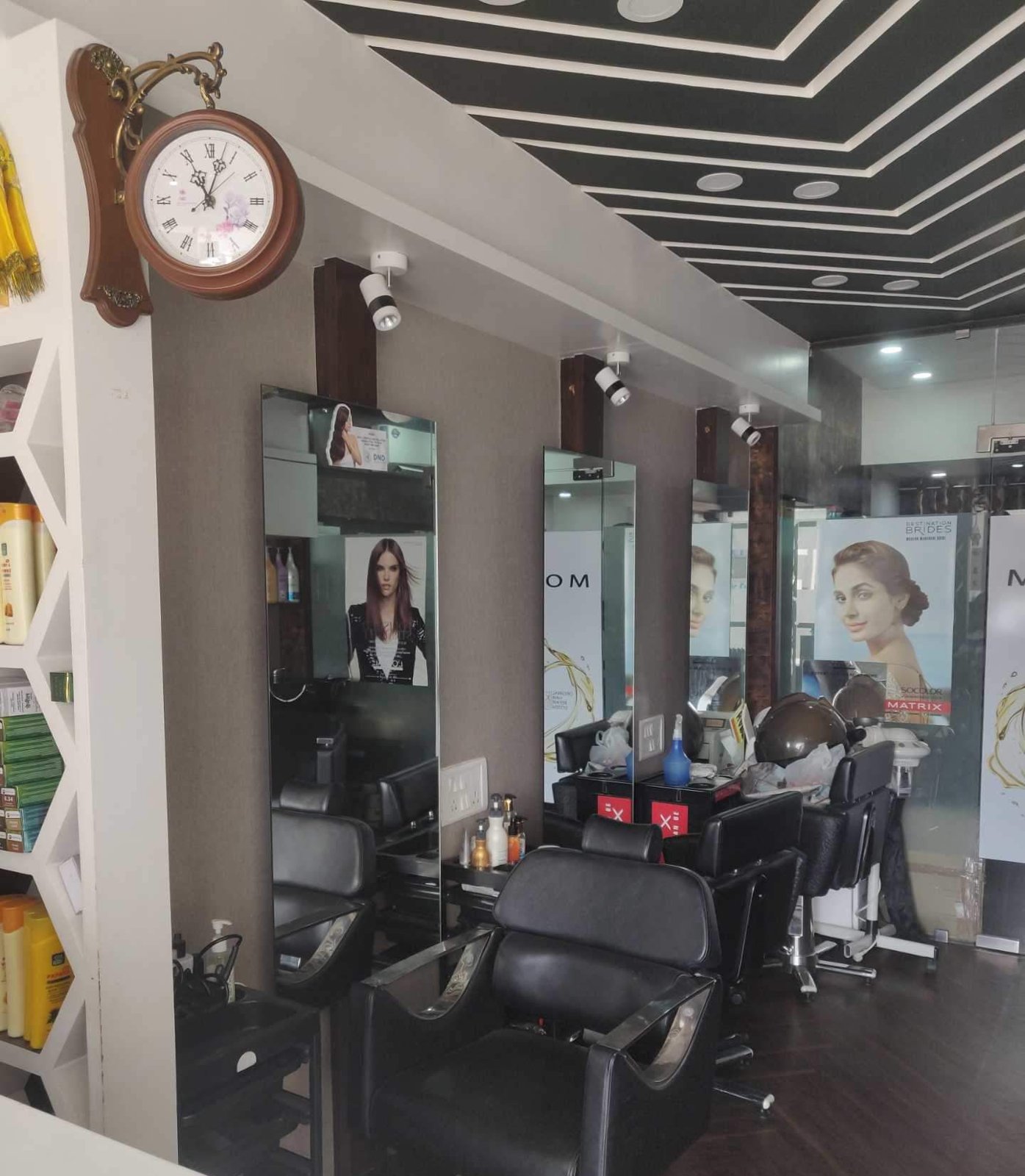 Khyatis Hair & Beauty Salon