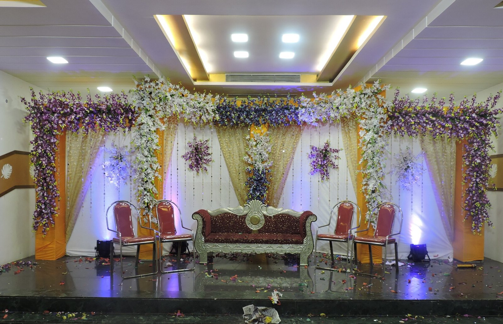 Jagdambe Mandap Decorators