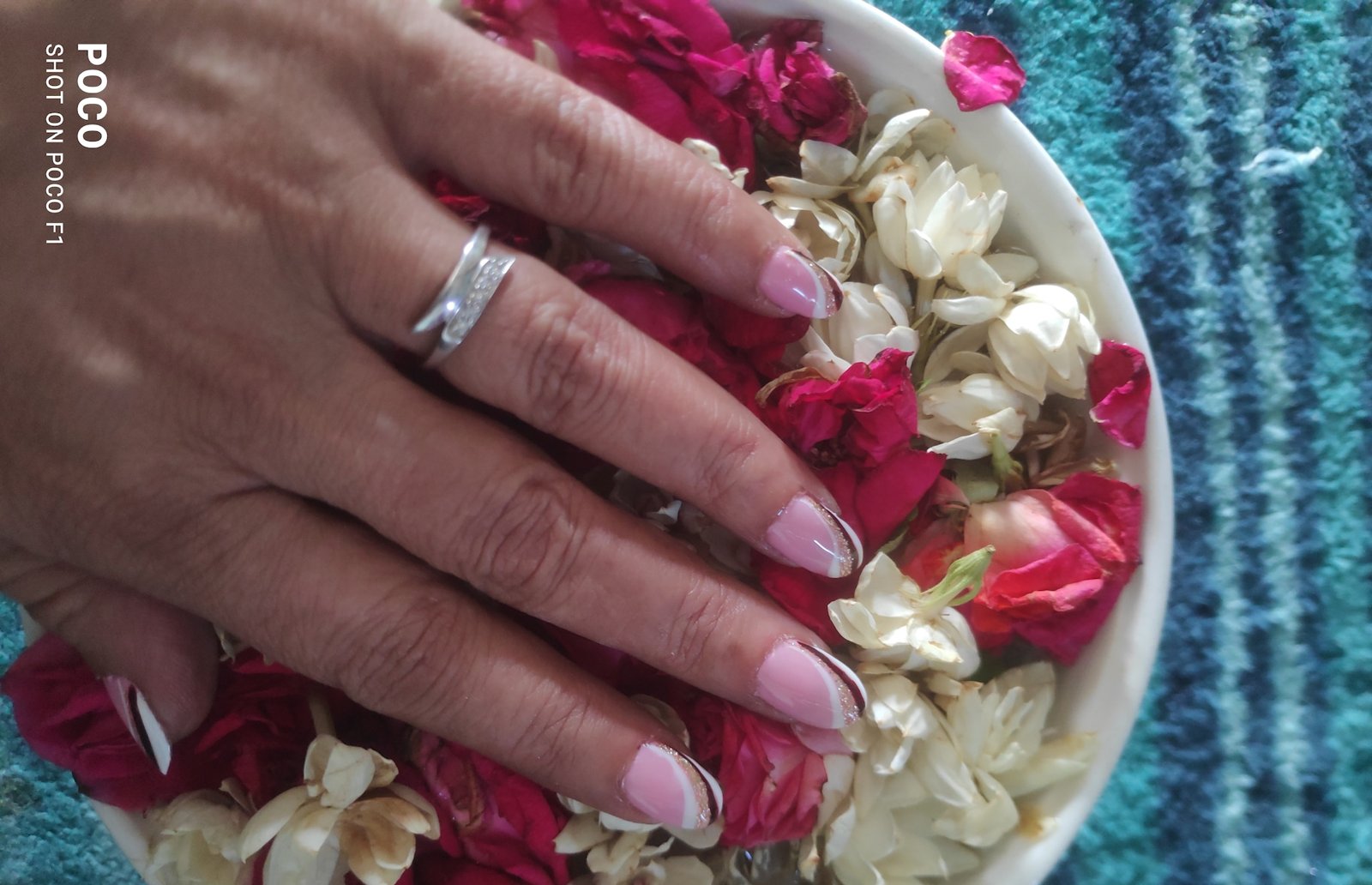 Ratna's Charming Beauty Salon