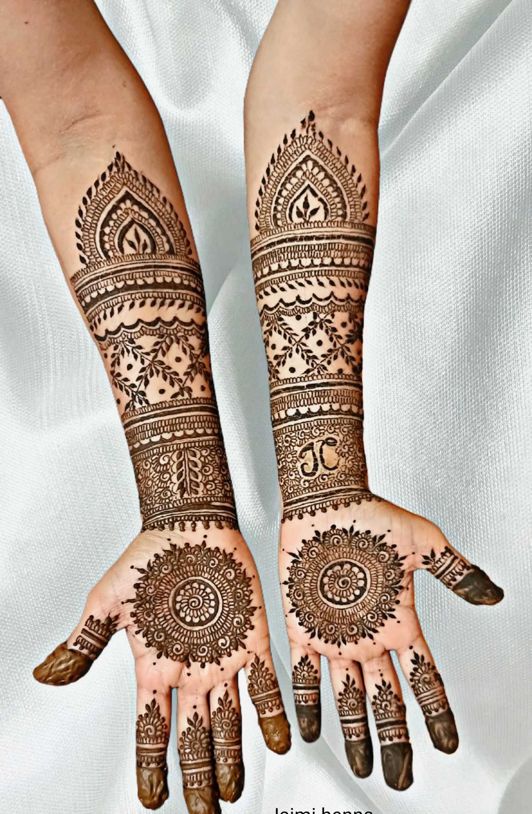 Jaimi henna - Mehendi Artist