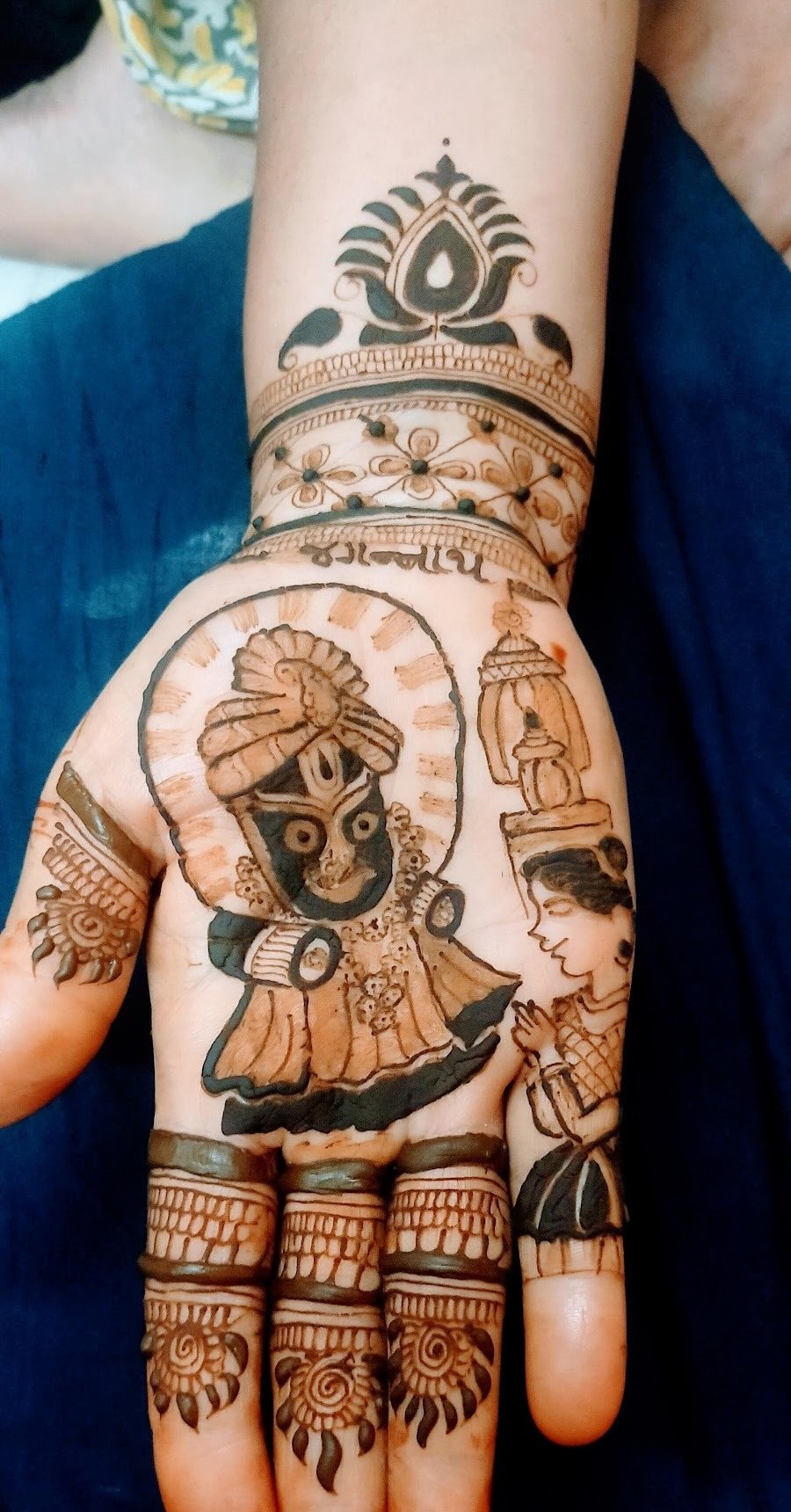 Jinal Mehandi Designer