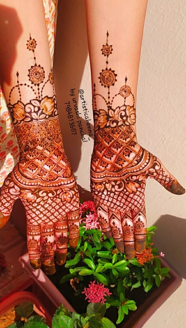 Urvashi Panchal Artist
