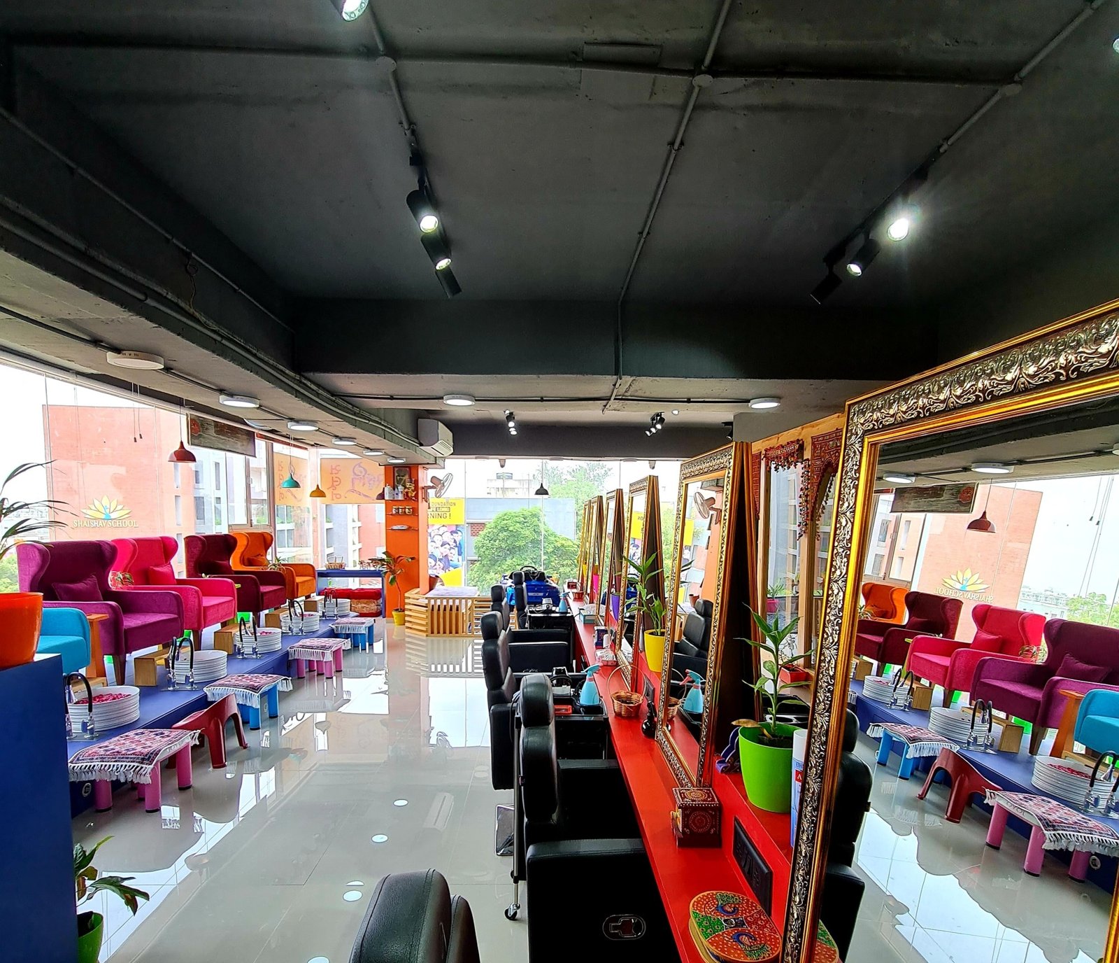 Sanskruti Salon
