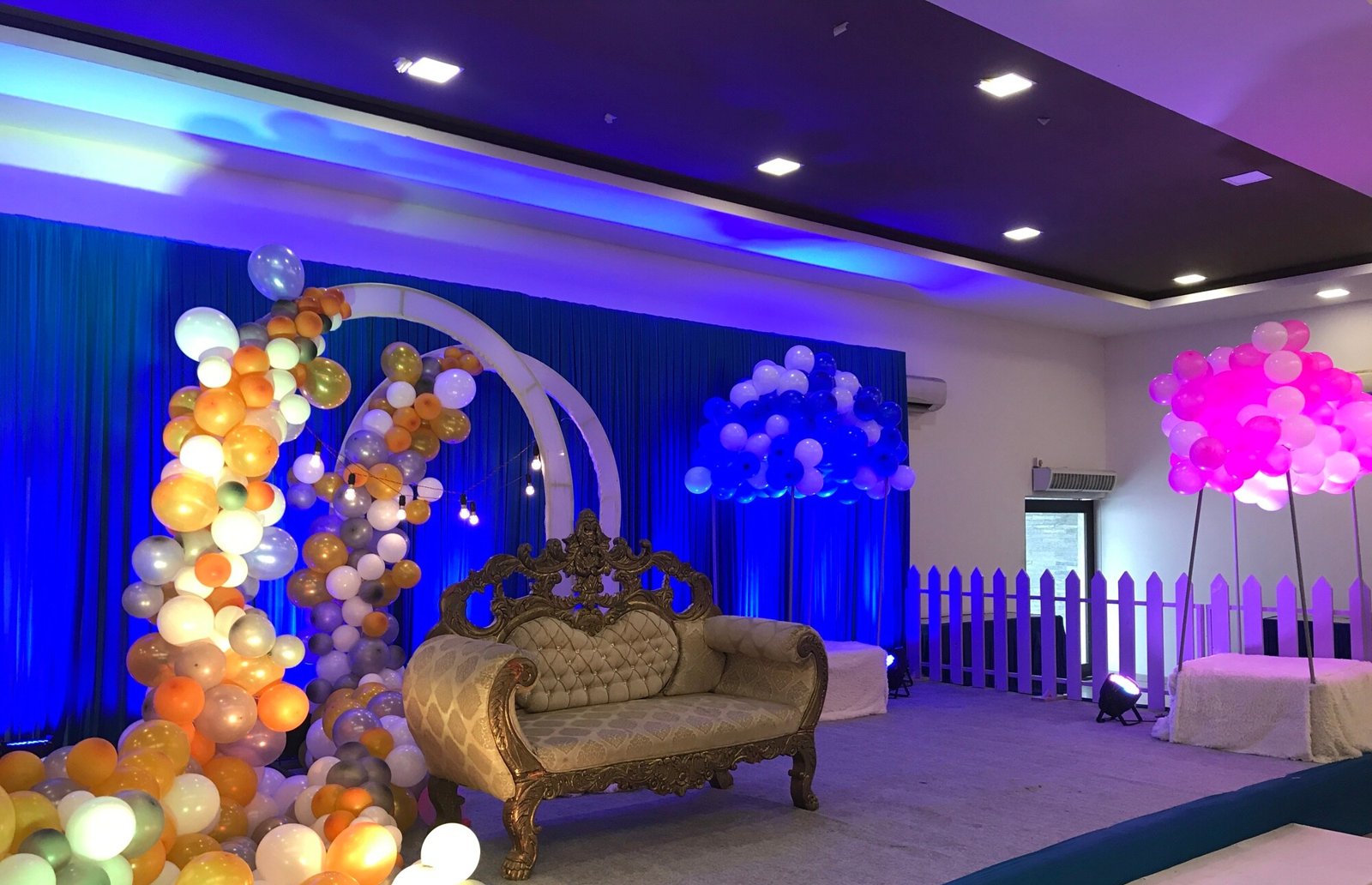 Gayatri Banquet And Lawn