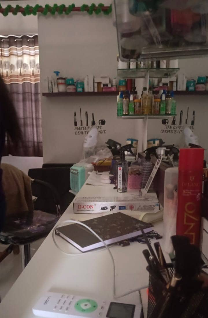 Lavanya Beauty Salon And Bridal Studio