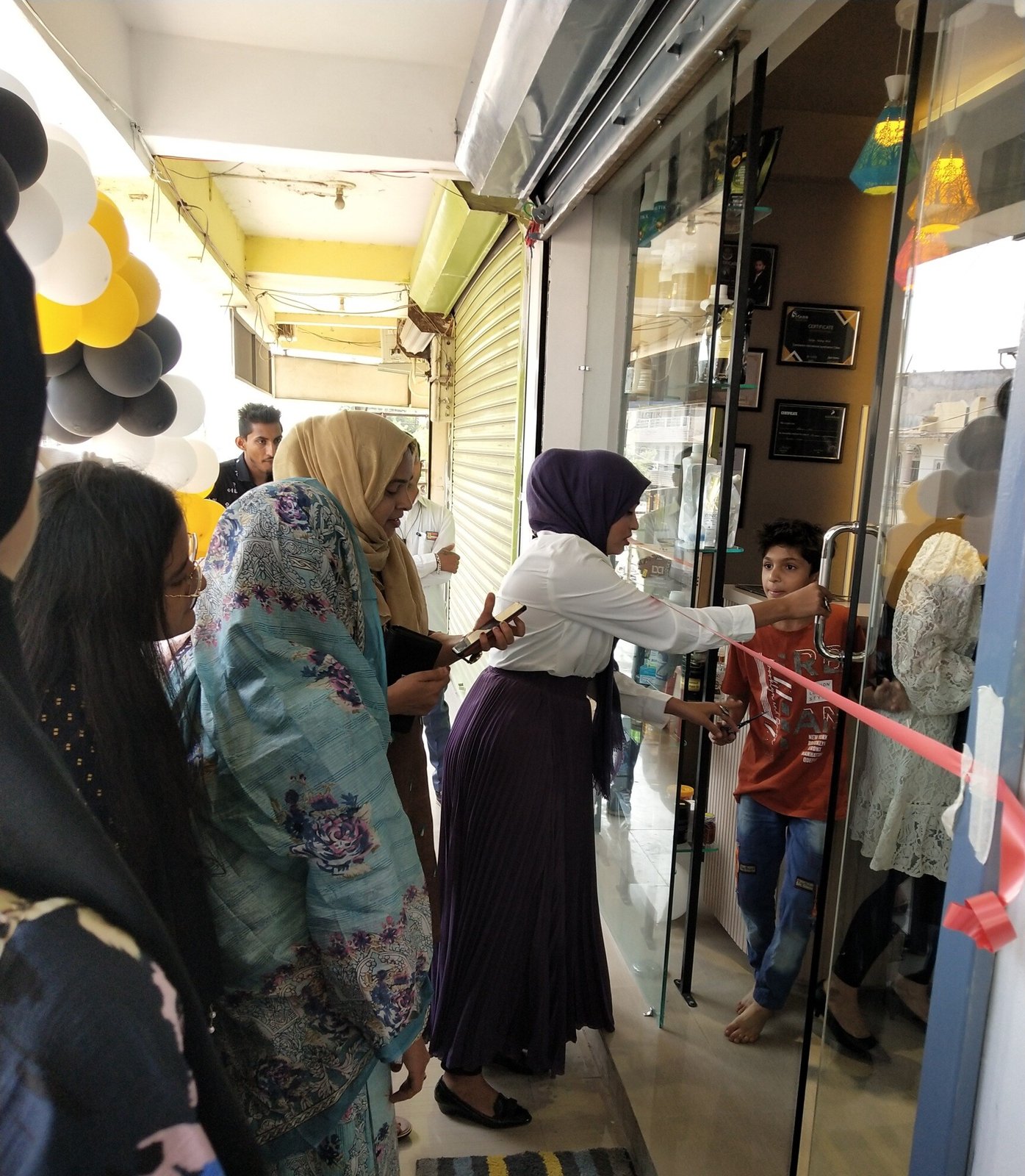 Glossy Beauty Center