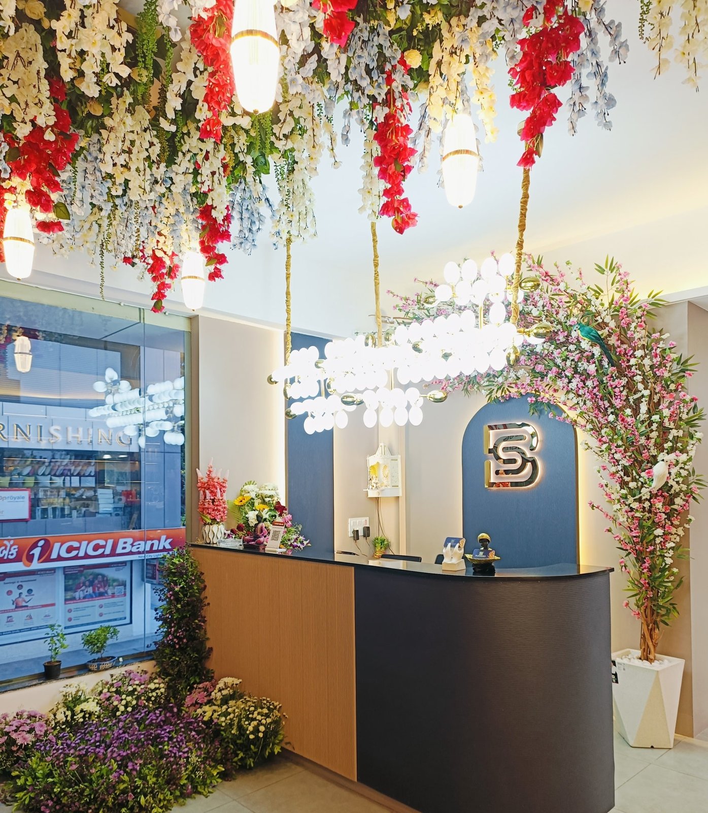 Blossom Luxurious Salon
