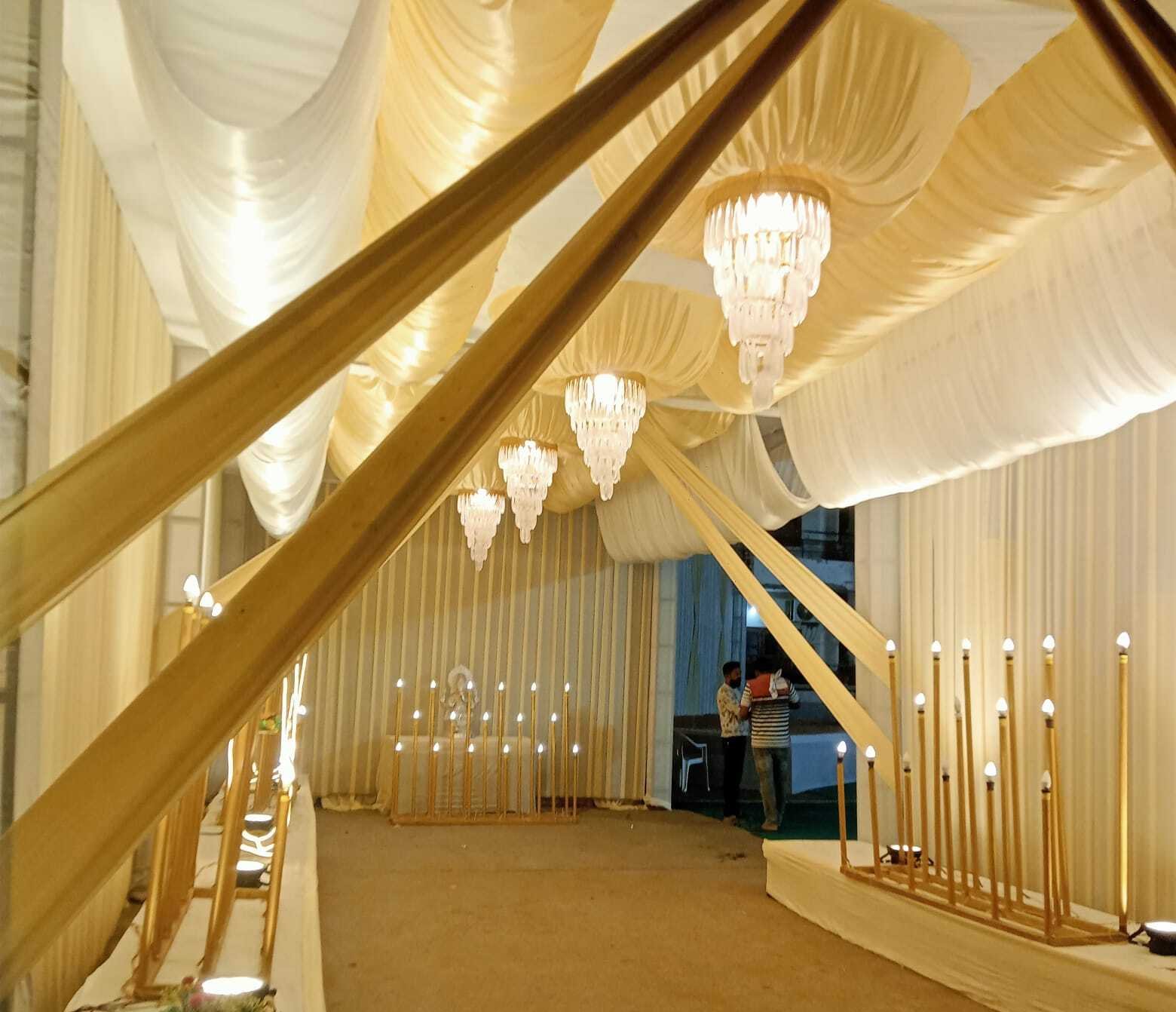 Manushrumti decoration