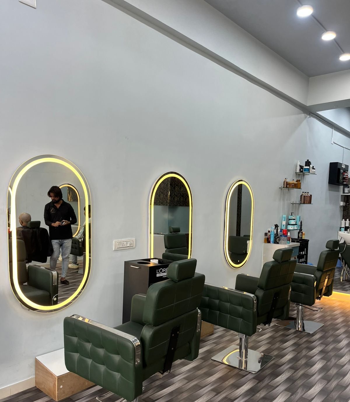 Janvi Hair and Beauty Studio