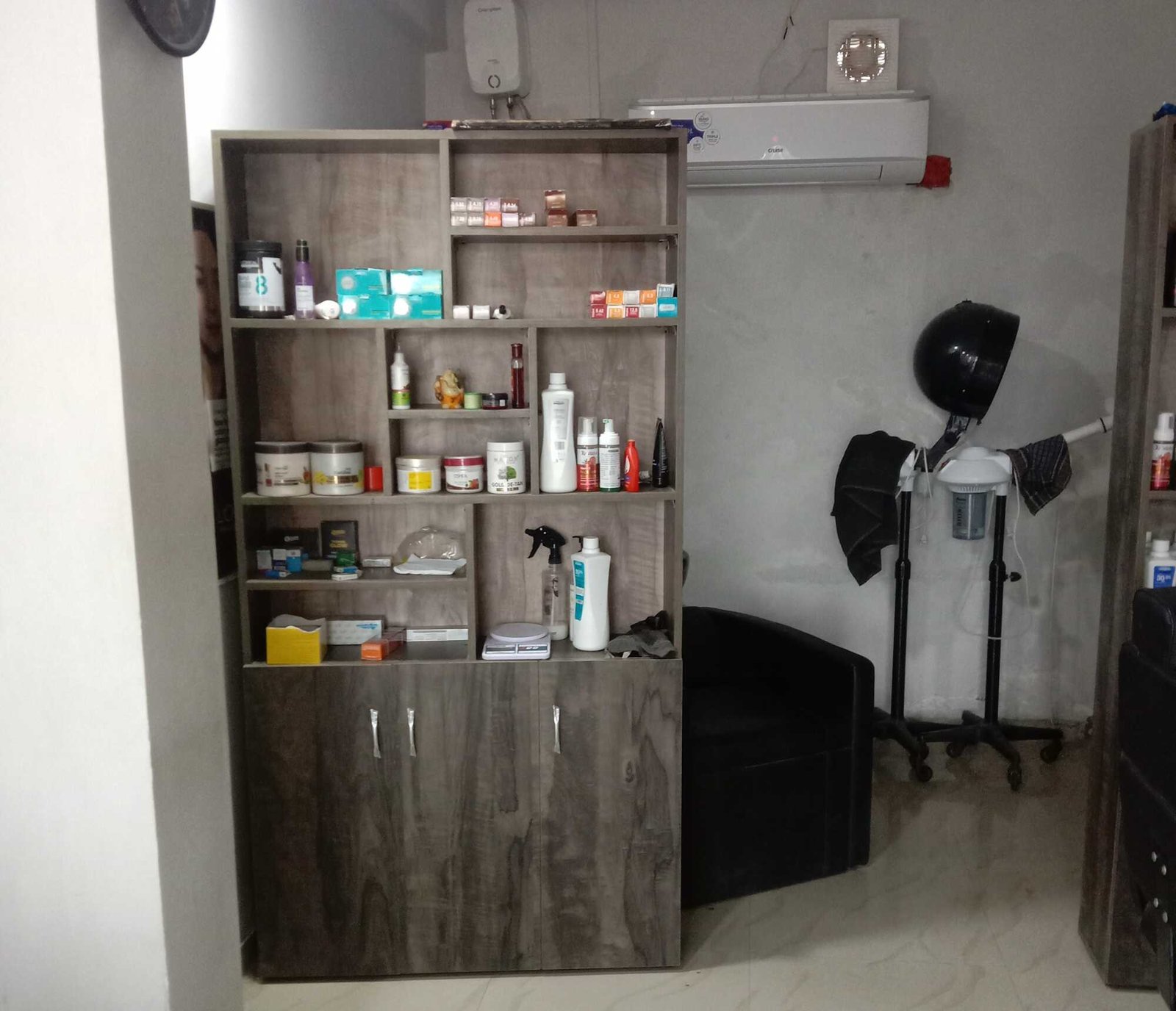 Sd Unisex Salon