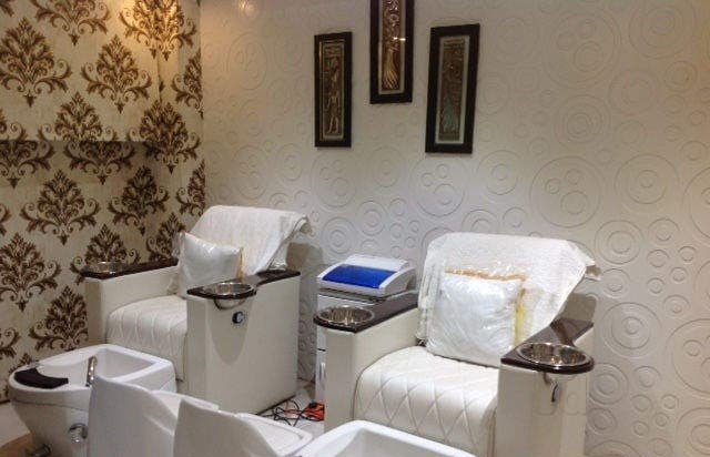 White Catalogue Nail & Tattoo Studio